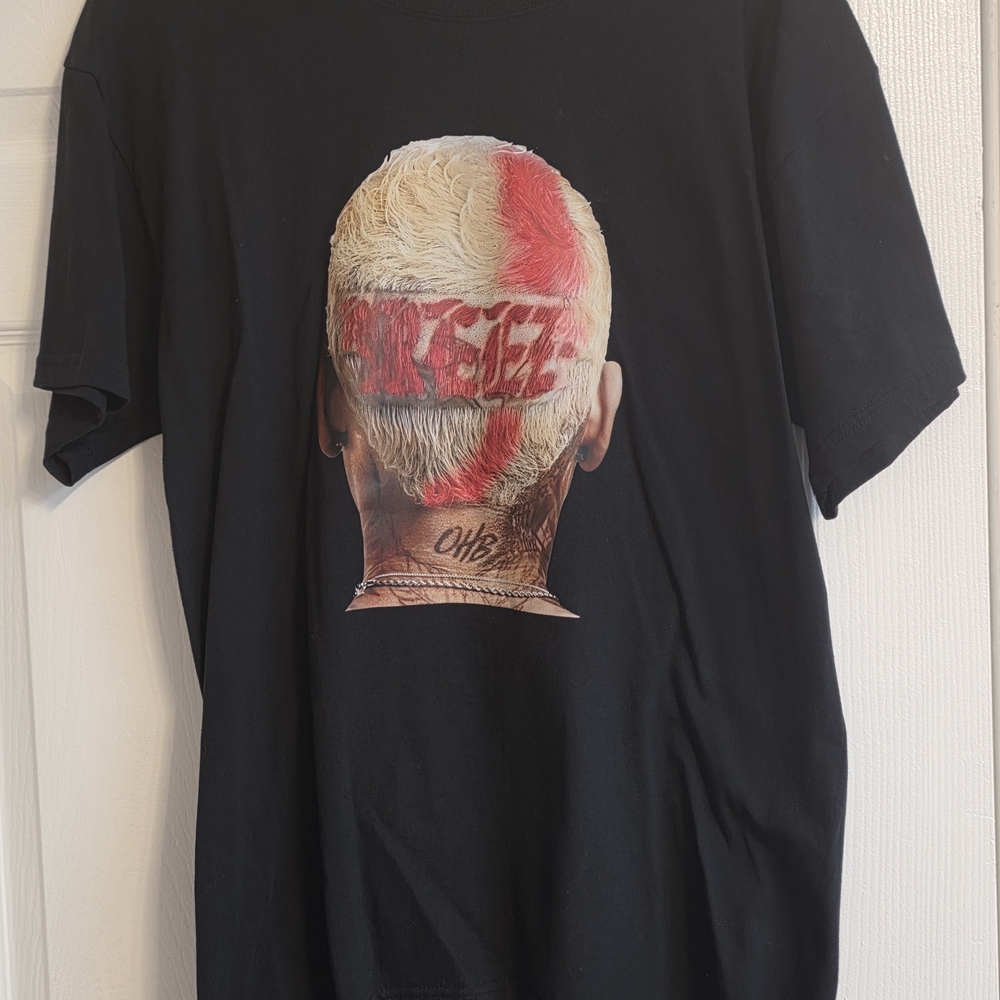 Black Chris Brown Breezy Graphic T-Shirt - Picture 1 of 4